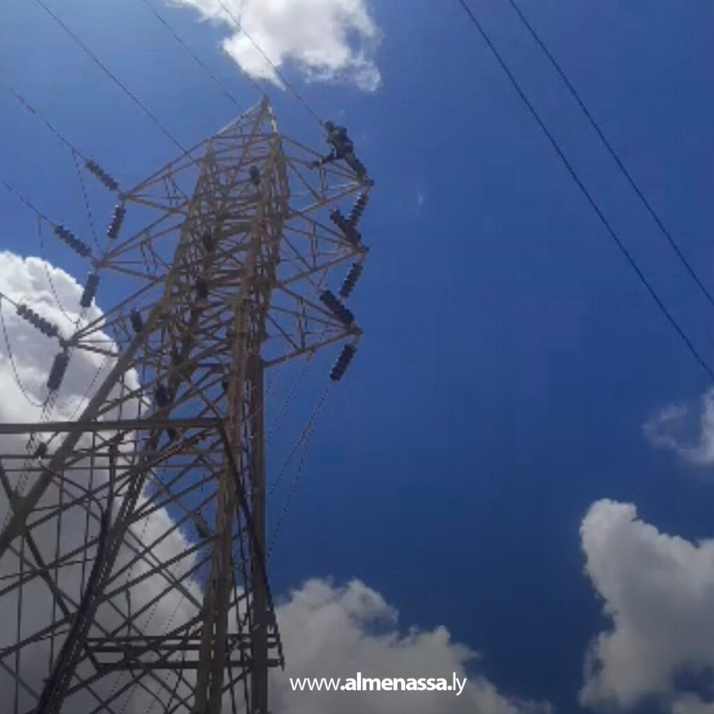 extra Recovered 71.jpg3 71 إصلاح عاجل لعطل بدائرة العويلية – اسطاطا يعيد الكهرباء إلى مناطق واسعة في بنغازي