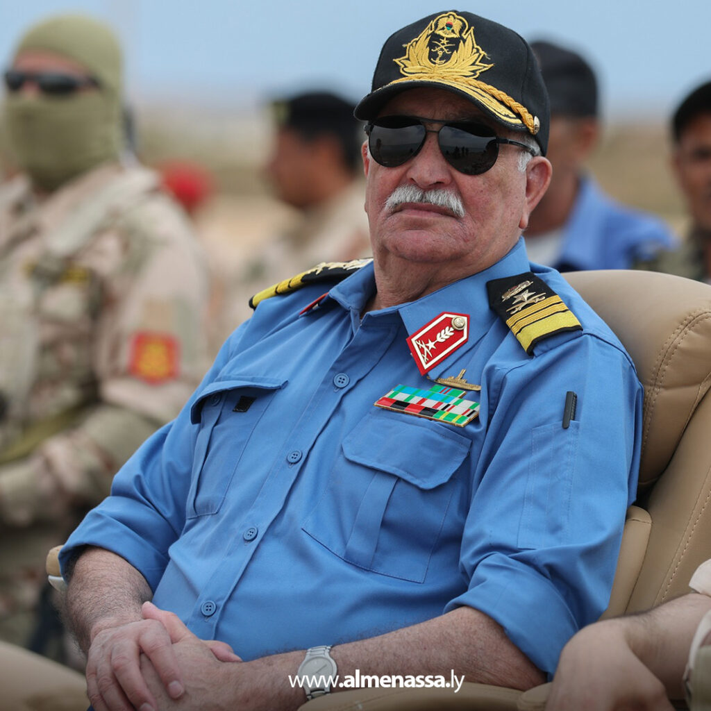 Extra 1.jpg13 1 نائب القائد العام يحضر المناورات البحرية ضمن “درع الكرامة 2” واستعراض جاهزية القوات البحرية