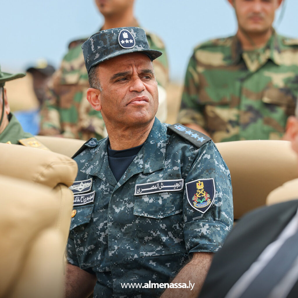 Extra 1.jpg19 1 نائب القائد العام يحضر المناورات البحرية ضمن “درع الكرامة 2” واستعراض جاهزية القوات البحرية