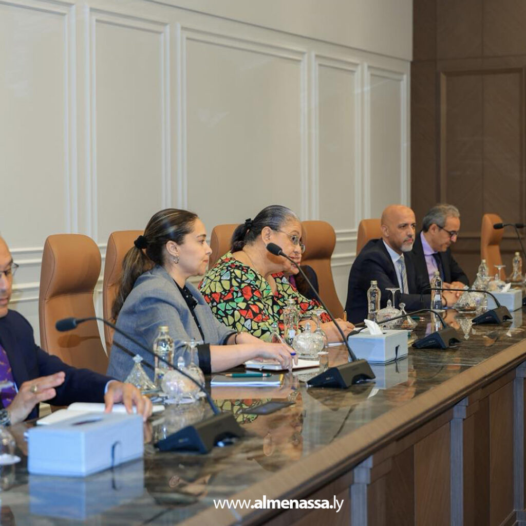 Extra 11.jpg7 11 القائد العام والمبعوثة الأممية يناقشان المساعي الرامية إلى توحيد المؤسسات