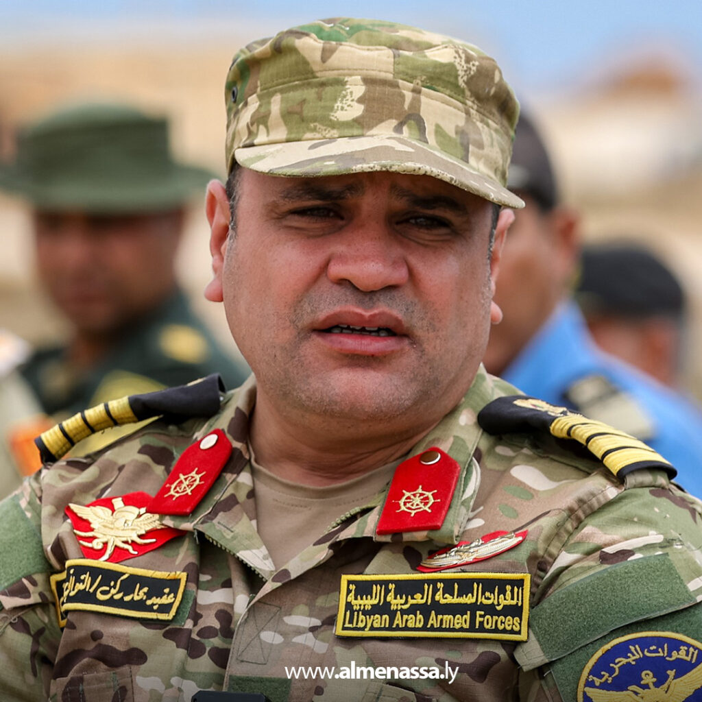 Extra 2.jpg10 2 نائب القائد العام يحضر المناورات البحرية ضمن “درع الكرامة 2” واستعراض جاهزية القوات البحرية