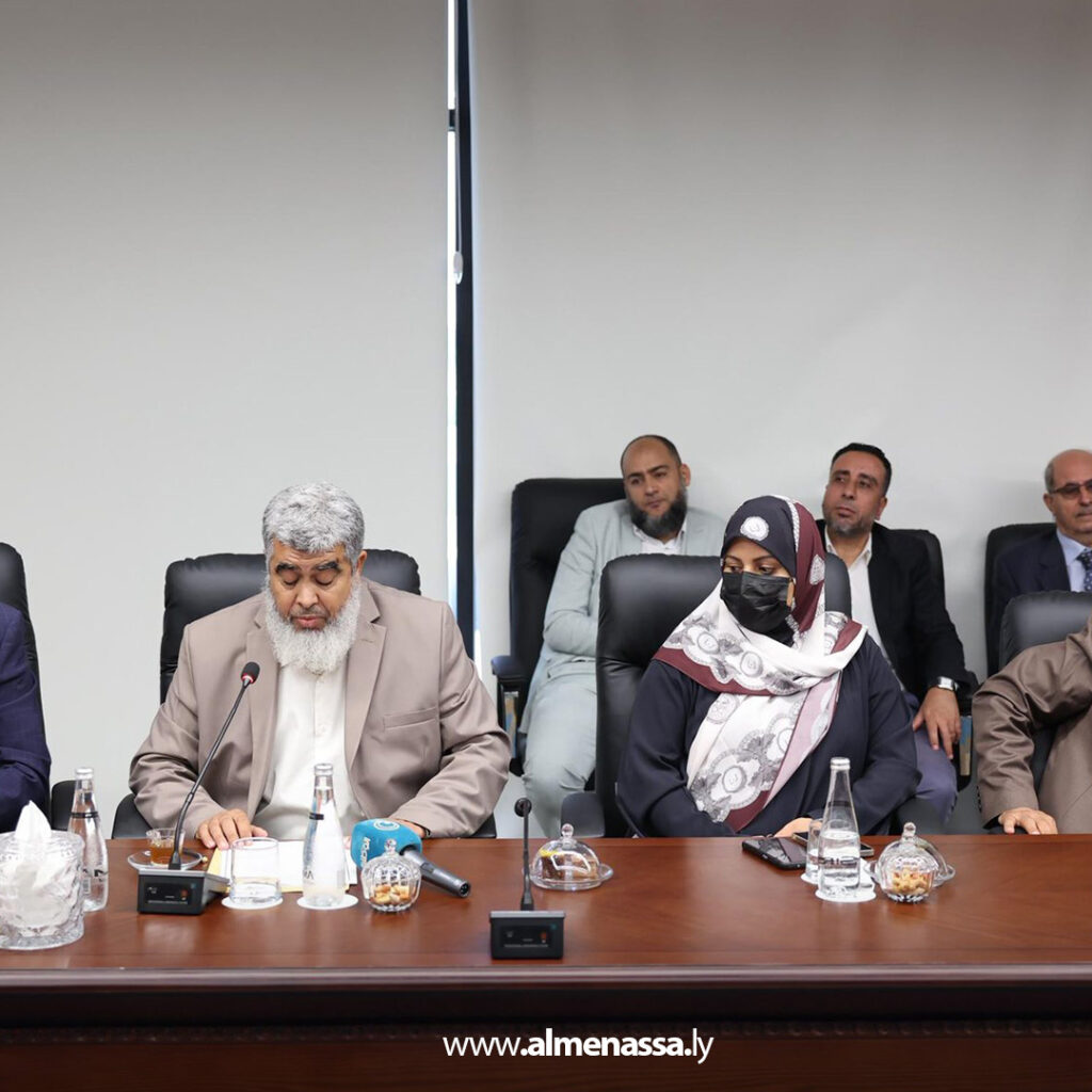 Extra 20.jpg5 20 الدبيبة يتابع أوضاع بلدية الرحيبات ويشدد على استكمال المشروعات الخدمية وفق الجداول الزمنية