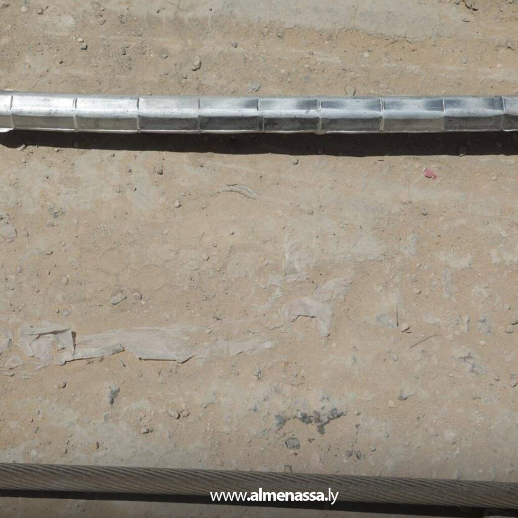 Extra 30.jpg3 30 تواصل أعمال صيانة وإعادة تأهيل خطوط نقل الطاقة بمدينة الزاوية