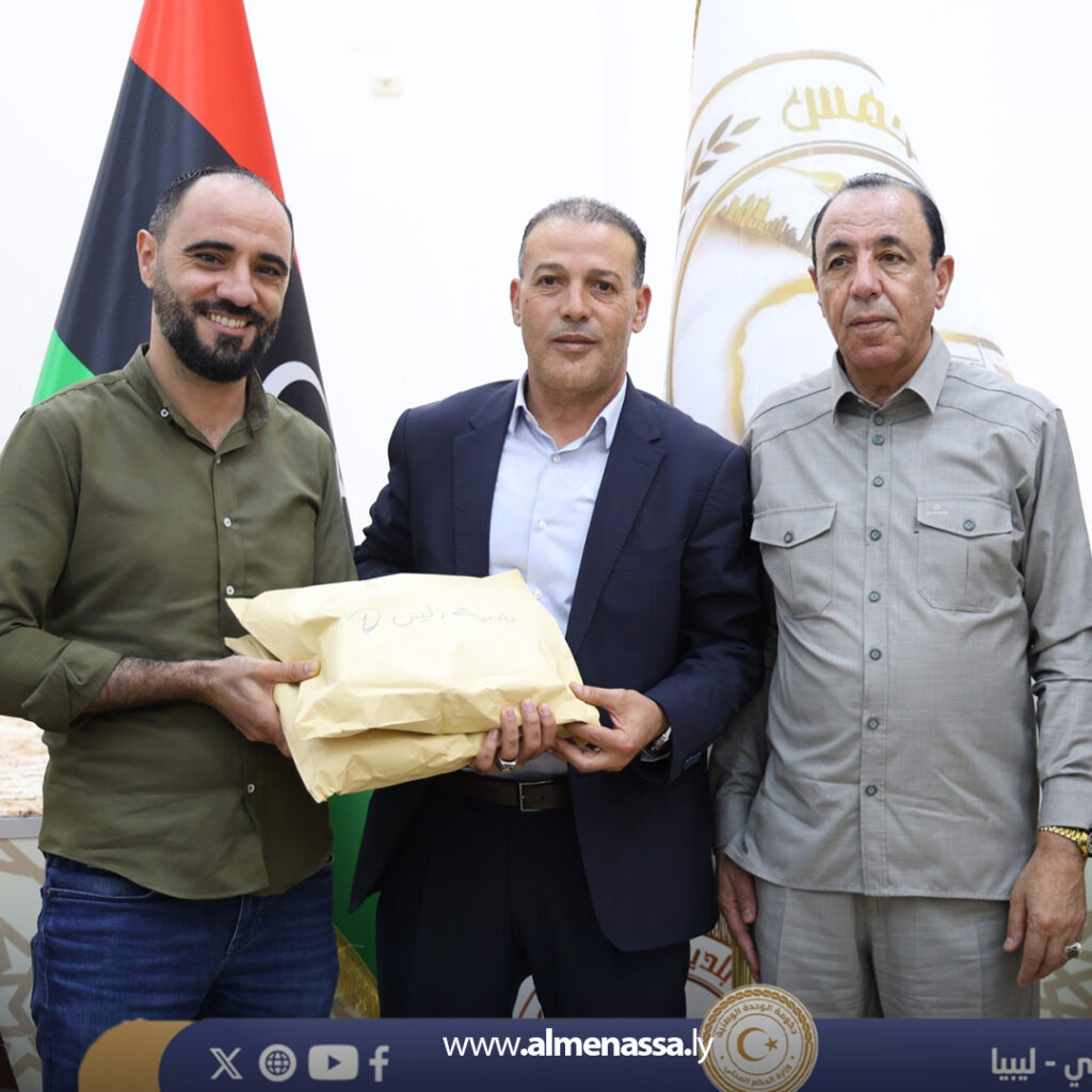 Extra 30.jpg4 30 تسليم الدفعة الرابعة من كوبونات أضاحي العيد للأسر المحتاجة ببلديات المنطقة الوسطى