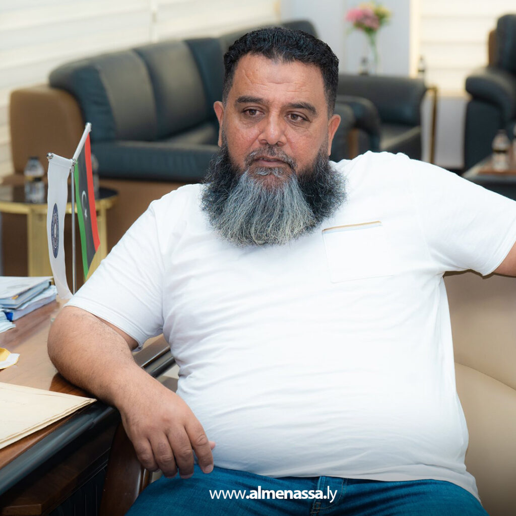 Extra 34.jpg3 34 وكيل وزارة الحكم المحلي يتابع سير العمل الإداري ببلدية بئر الأشهب ويبحث آليات تطوير الأداء