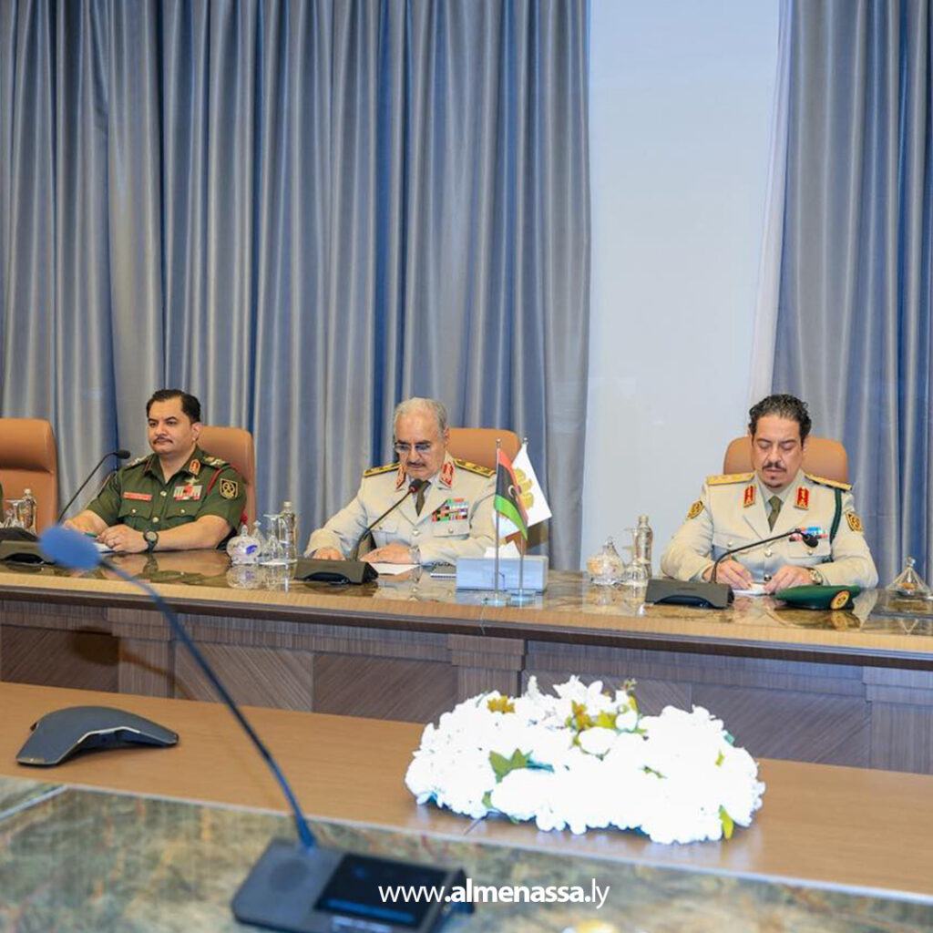 Extra 41.jpg3 41 القائد العام والمبعوثة الأممية يناقشان المساعي الرامية إلى توحيد المؤسسات