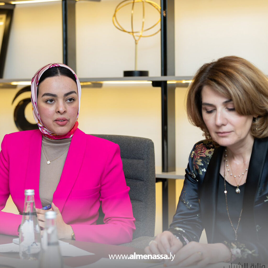 Extra 47.jpg1 47 وزير الشباب يبحث مع برنامج الأمم المتحدة الإنمائي دعم المجالس المحلية وتنمية قدرات الشباب
