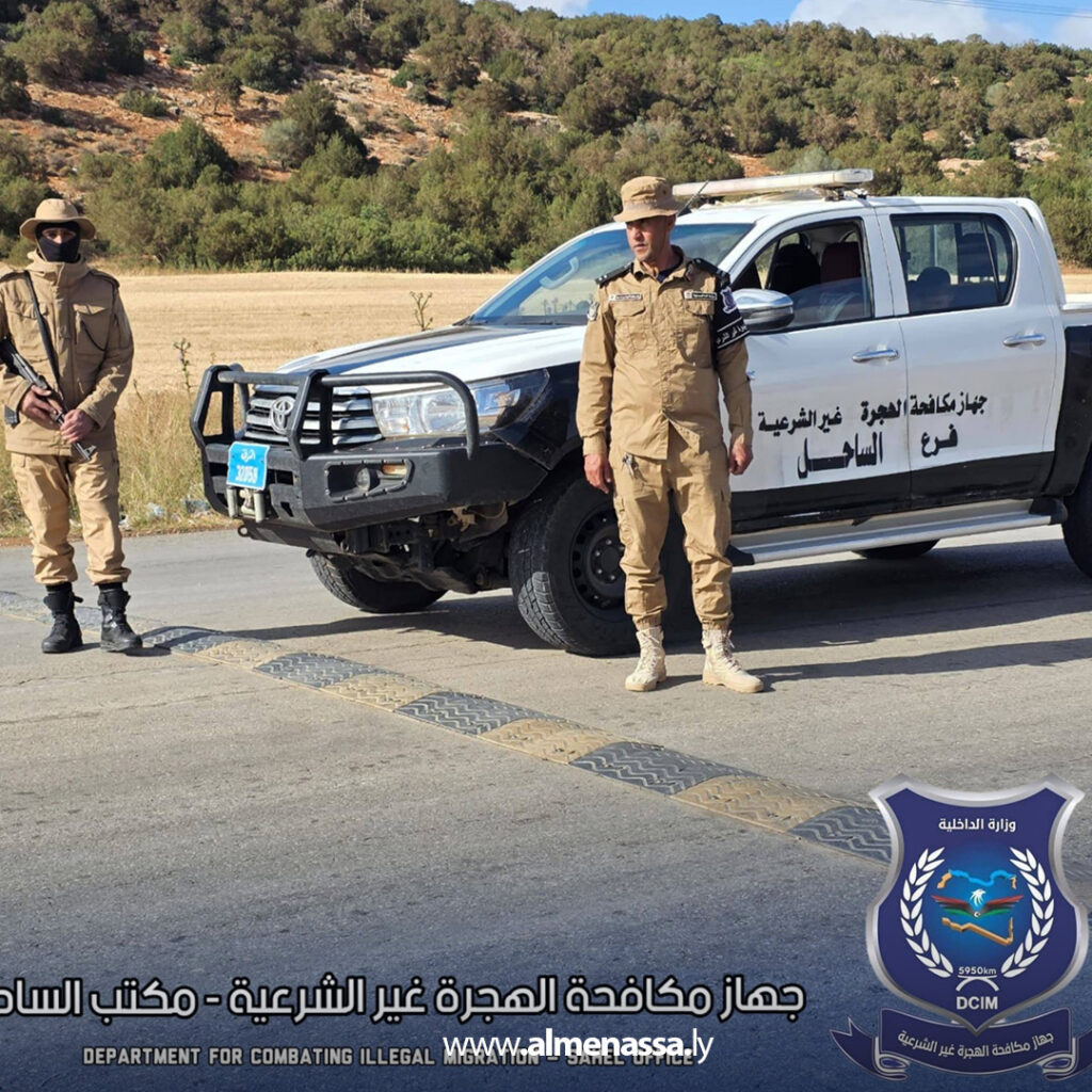 Extra 55.jpg2 55 ضبط مهاجرين مخالفين ومتسولات برفقة أطفال في البيضاء