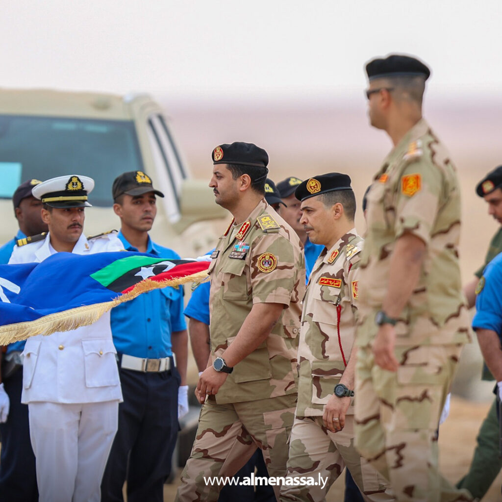 Extra 62.jpg2 62 نائب القائد العام يحضر المناورات البحرية ضمن “درع الكرامة 2” واستعراض جاهزية القوات البحرية
