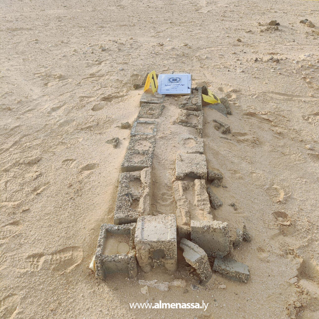Extra Recovered 21.jpg2 21 انتشال رفات من داخل مطار غدامس وتحقيقات موسعة لكشف ملابسات المقبرة المشتبه بها