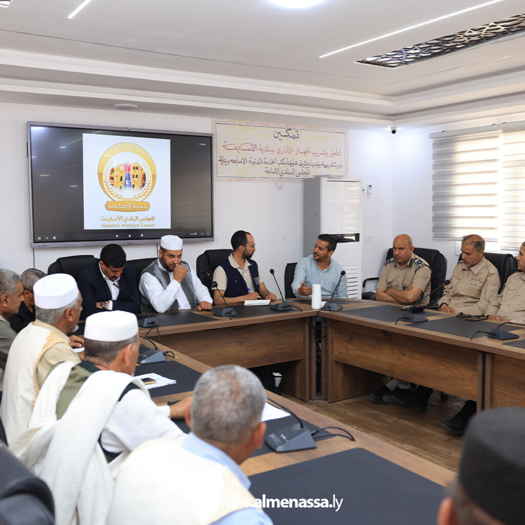Extra07 2 مؤسسة خليفة تزور الأصابعة لبحث حلول كارثة حرائق المنازل المستمرة وتدعم بأول شحنة مساعدات