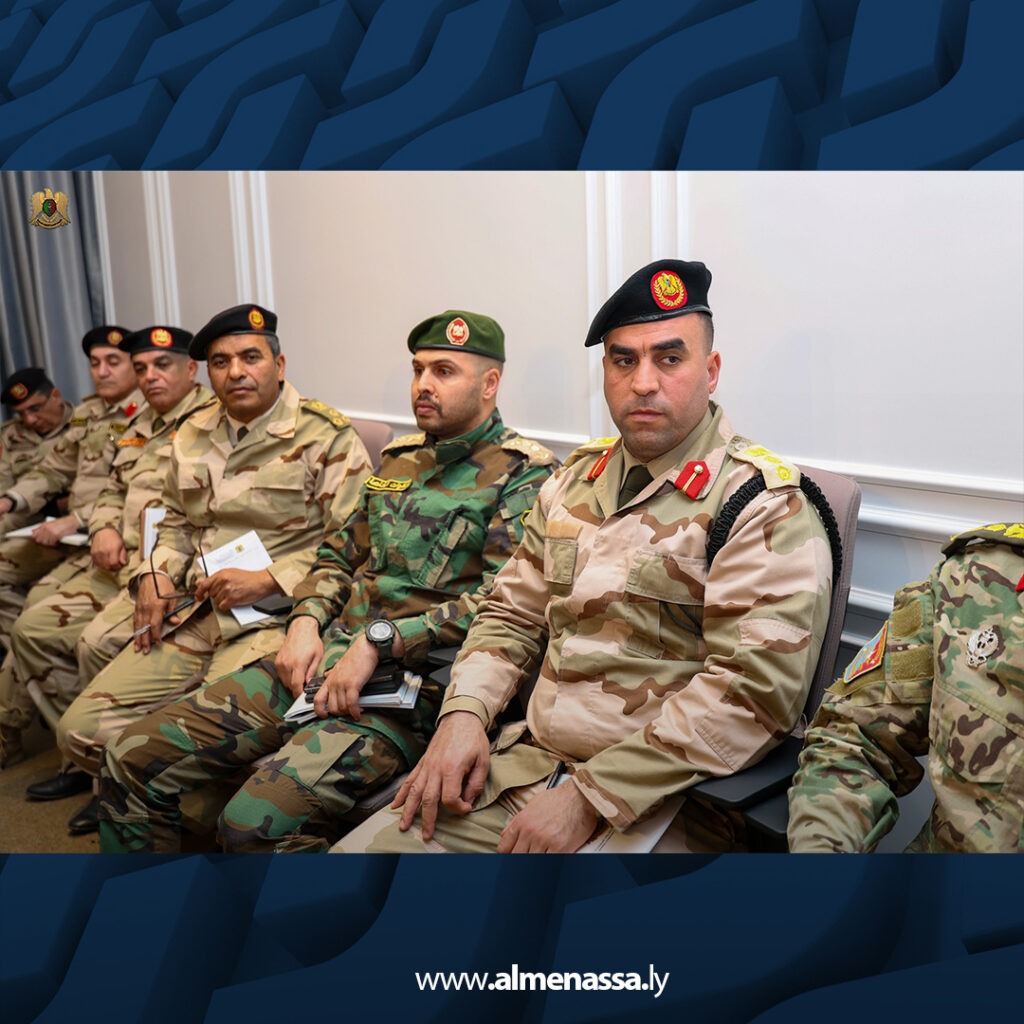 Extra 1.jpg11111 1 نائب القائد العام يتابع جاهزية القوات لمناورة "درع الكرامة 2" خلال اجتماع بالقيادة العامة