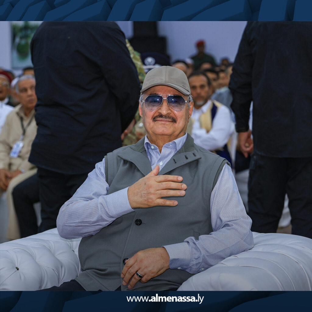 Extra 1.jpg18 1 القائد العام يجري زيارة تفقدية إلى موقع مشروع الصحابي الزراعي بمنطقة الواحات