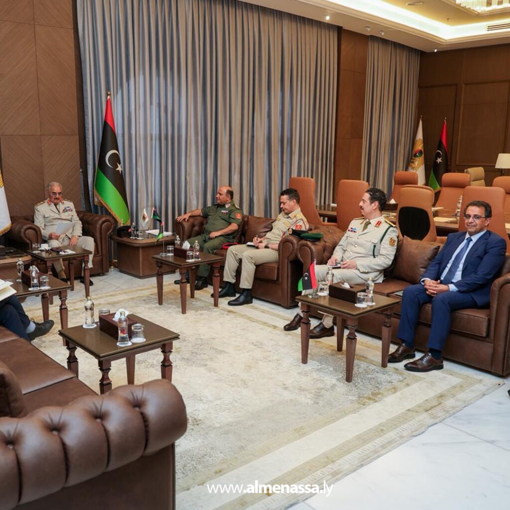 Extra 1.jpg2 1 القائد العام يستقبل سفير جمهورية فرنسا لدى ليبيا تييري فالا في بنغازي