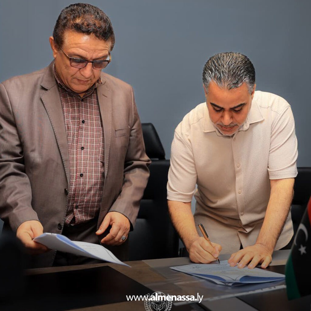Extra 12.jpg5 12 تسليم واستلام إدارة جهاز الإمداد الطبي في بنغازي بين العريبي وبورتيمة