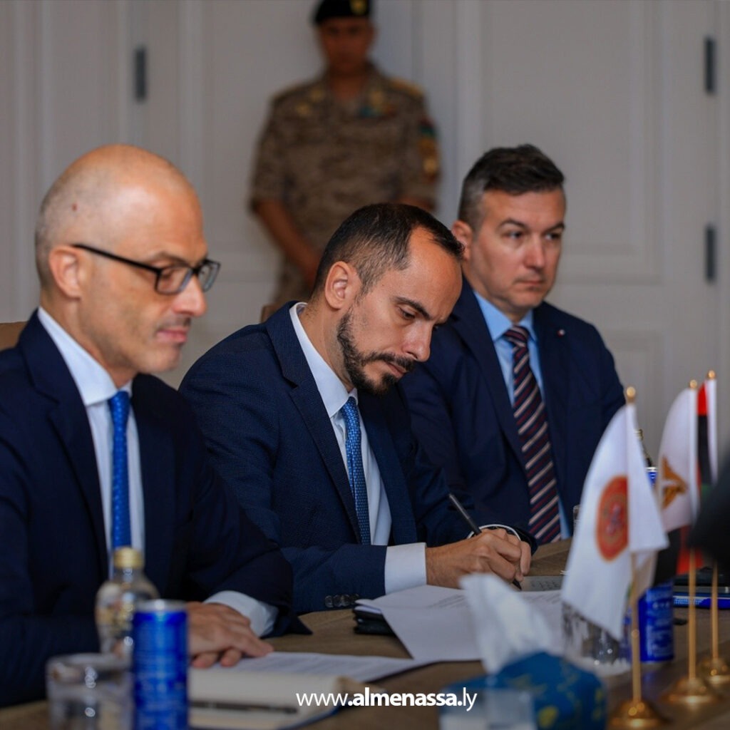 Extra 16 رئيس الأركان العامة يبحث مع سفير الاتحاد الأوروبي التعاون في ملفات الأمن والهجرة