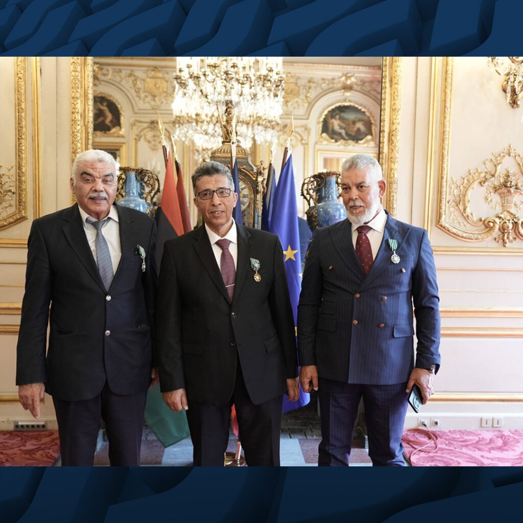 Extra 21.jpg4 21 فرنسا تكرّم خبراء الآثار الليبيين بوسام الجمهورية تقديراً لمسيرة نصف قرن من التعاون الثقافي