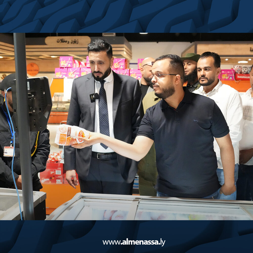 Extra 24.jpg4 24 وزير الاقتصاد يتابع أوضاع الأسواق في عين زارة وتاجوراء ويؤكد استمرار إجراءات تصحيح الأسعار