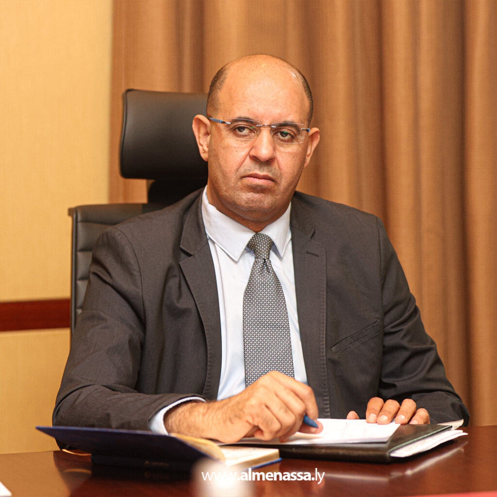 Extra 27.jpg3 27 الزادمة يتابع تنفيذ طريق أوباري – غات ويؤكد تسريع إنجاز مشاريع الطرق بالمنطقة الجنوبية
