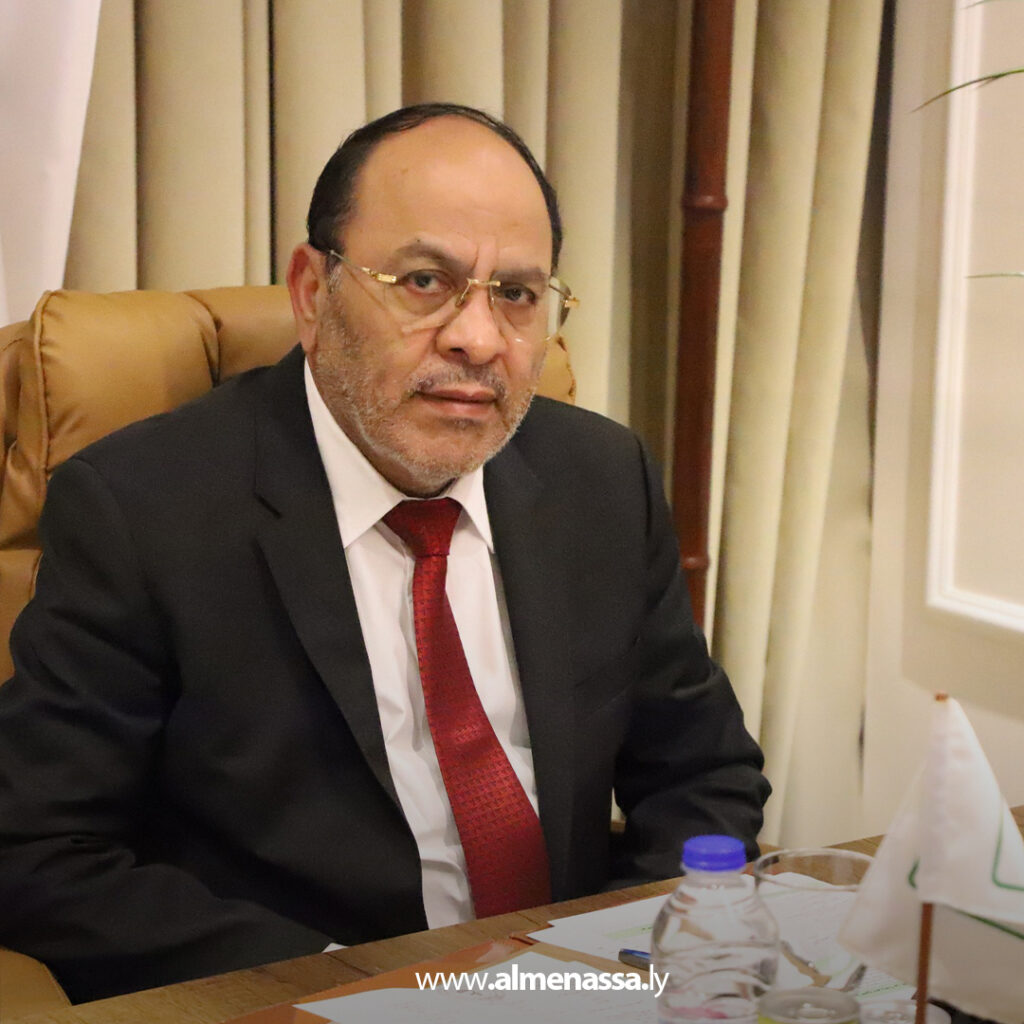 Extra 34.jpg3 34 شركة الخليج العربي للنفط تبحث تقارير الأداء الخاصة بالإدارات الفنية
