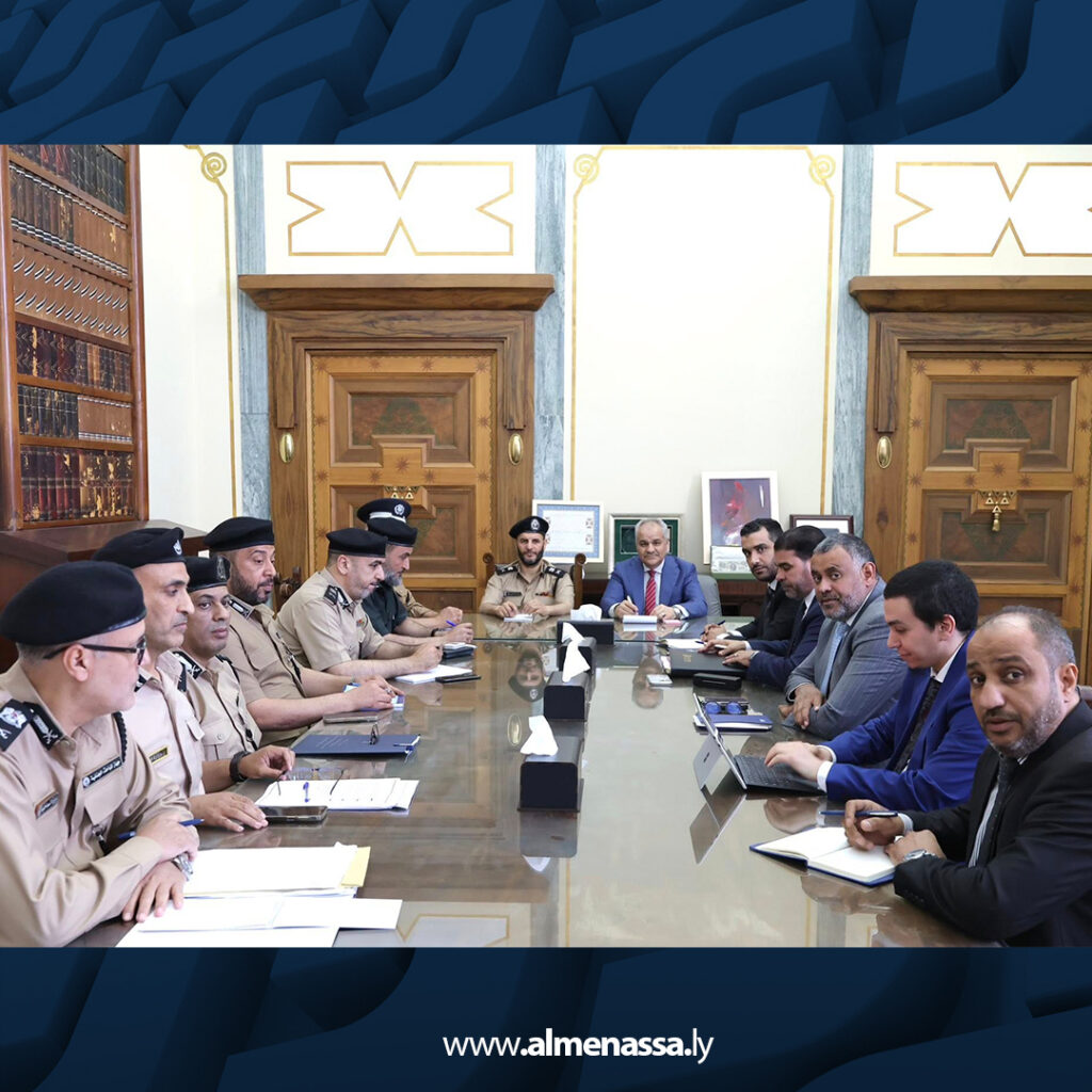Extra 38.jpg2 38 محافظ ليبيا المركزي يبحث مع وزير الداخلية مكافحة السوق الموازي وتنظيم الأنشطة المالية
