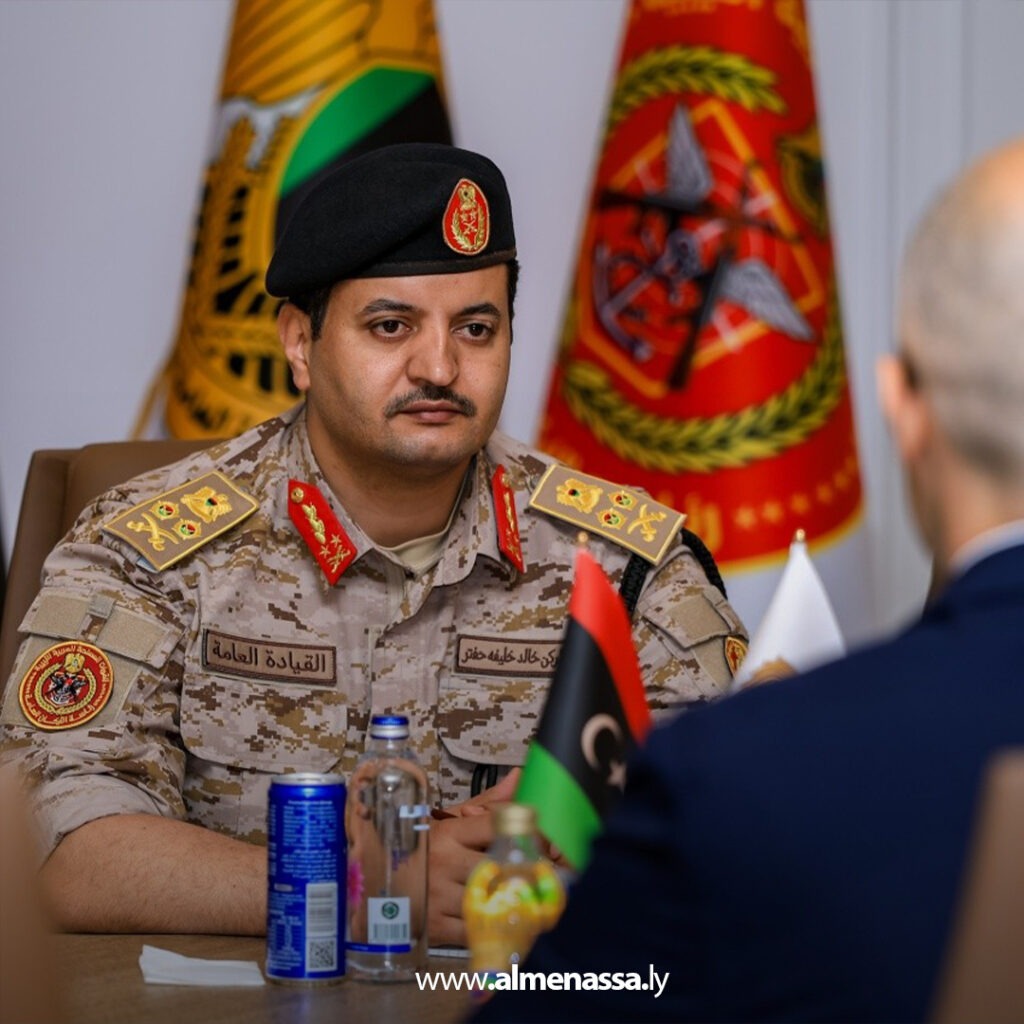 Extra 4.jpg5 4 رئيس الأركان العامة يبحث مع سفير الاتحاد الأوروبي التعاون في ملفات الأمن والهجرة