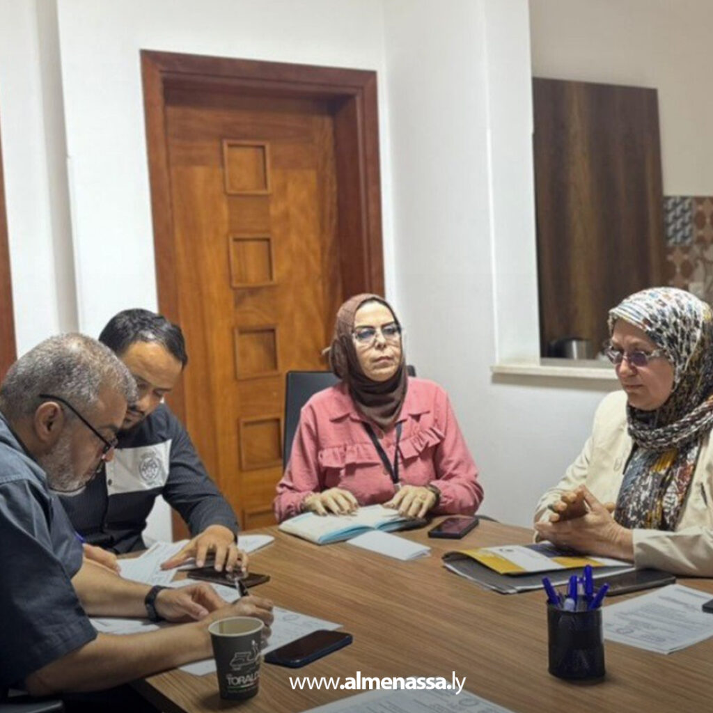 Extra 61.jpg1 61 الحكم المحلي تبحث مع التطوير الاقتصادي تنفيذ المشاريع التنموية بالبلديات