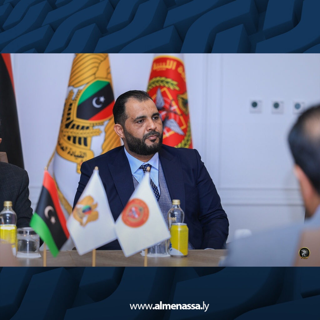 Extra 66 رئيس الأركان العامة يعقد اجتماعًا موسعًا في بنغازي لمكافحة الفساد وتعزيز الرقابة