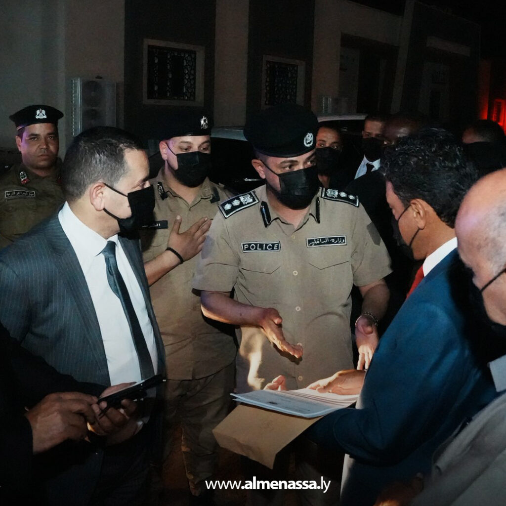 Extra 74.jpg1 74 وزير الخارجية يتفقد مركز إيواء المهاجرين في براك الشاطئ ويؤكد الالتزام بالمعايير الإنسانية والقانونية