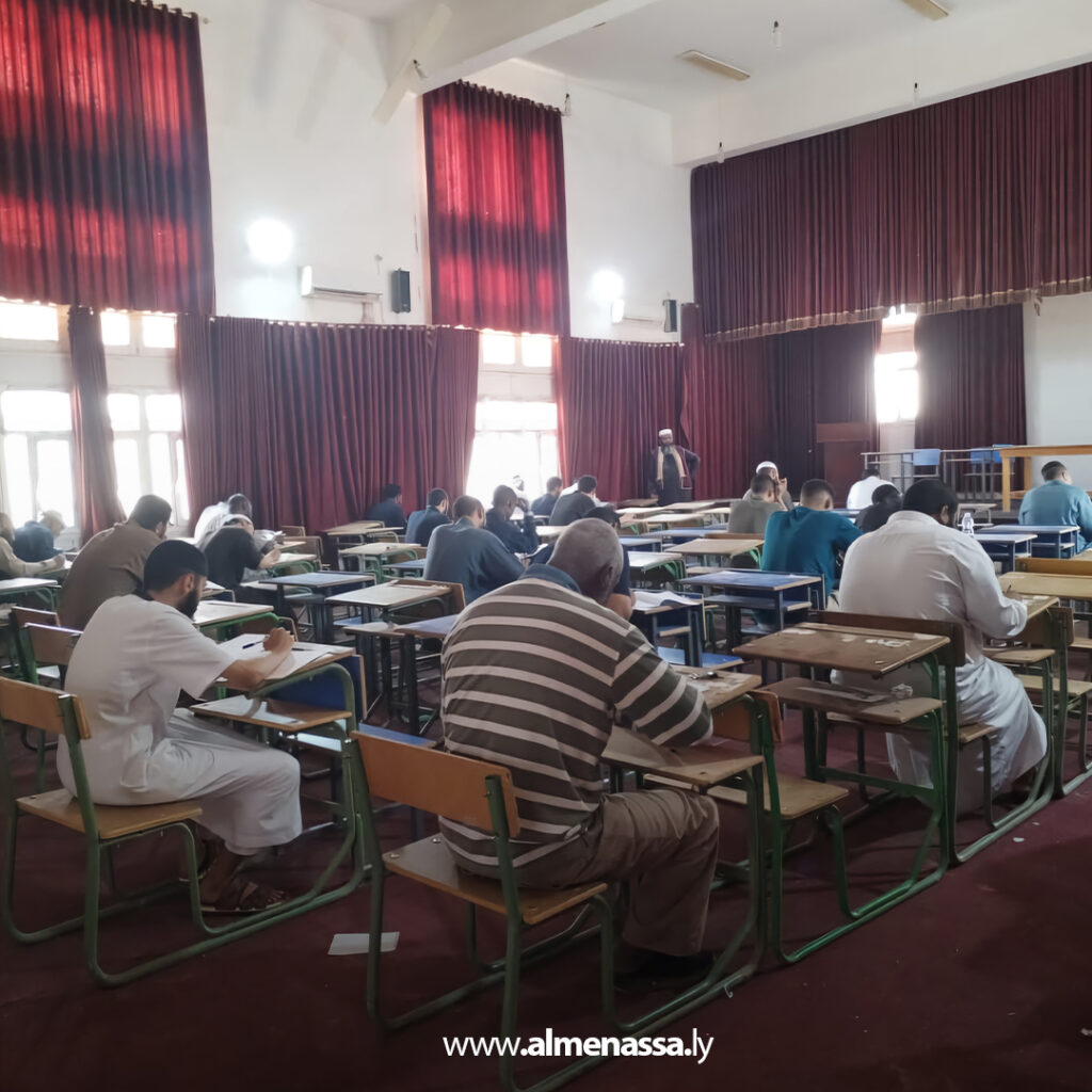 Extra 9.jpg6 9 انطلاق الامتحانات النهائية بالجامعة المفتوحة وادي الشاطئ بمشاركة 60 طالبًا وسط تنظيم وانضباط