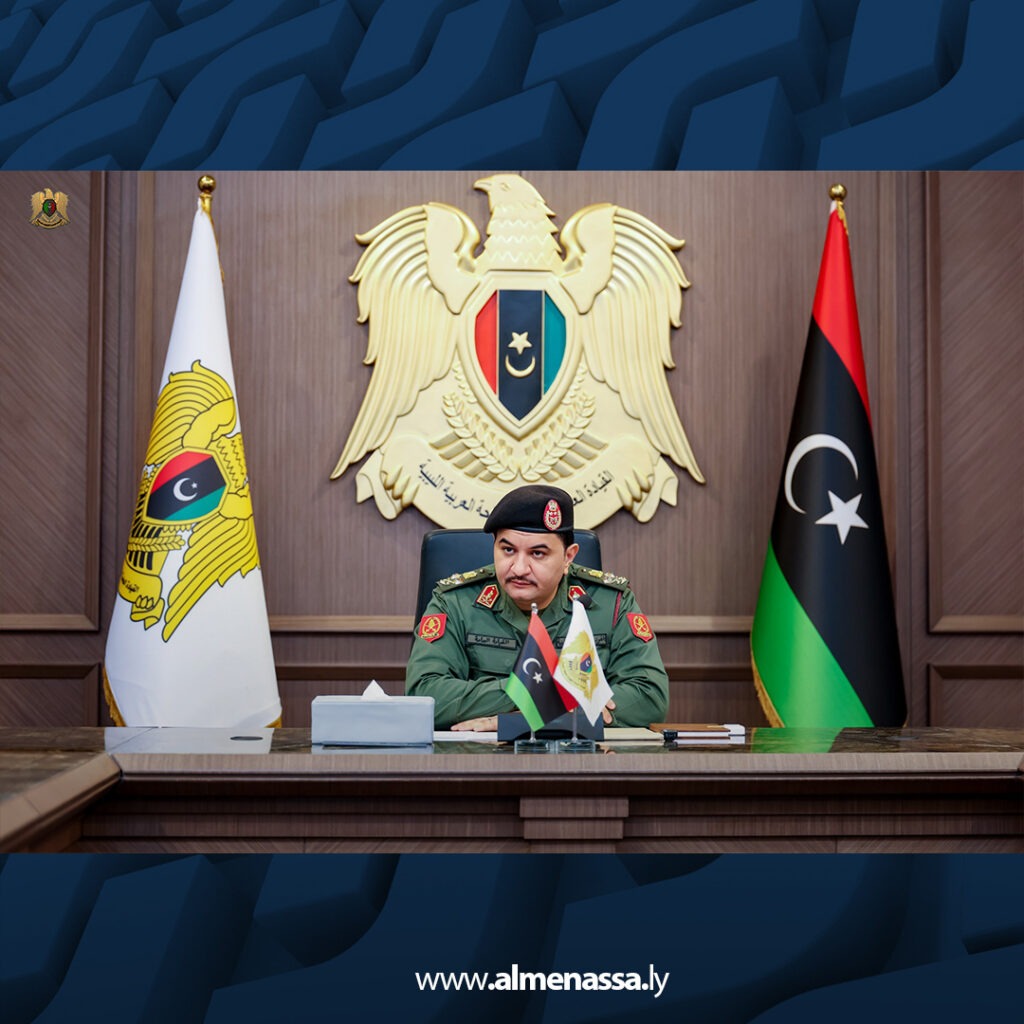 Extra .jpg111111111111111111 نائب القائد العام يتابع جاهزية القوات لمناورة "درع الكرامة 2" خلال اجتماع بالقيادة العامة