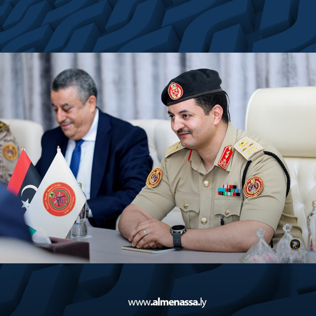extra Recovered 3.jpg5 3 رئيس الأركان العامة يبحث مع السفير الفرنسي تطورات الأوضاع وملفات التعاون العسكري والأمني