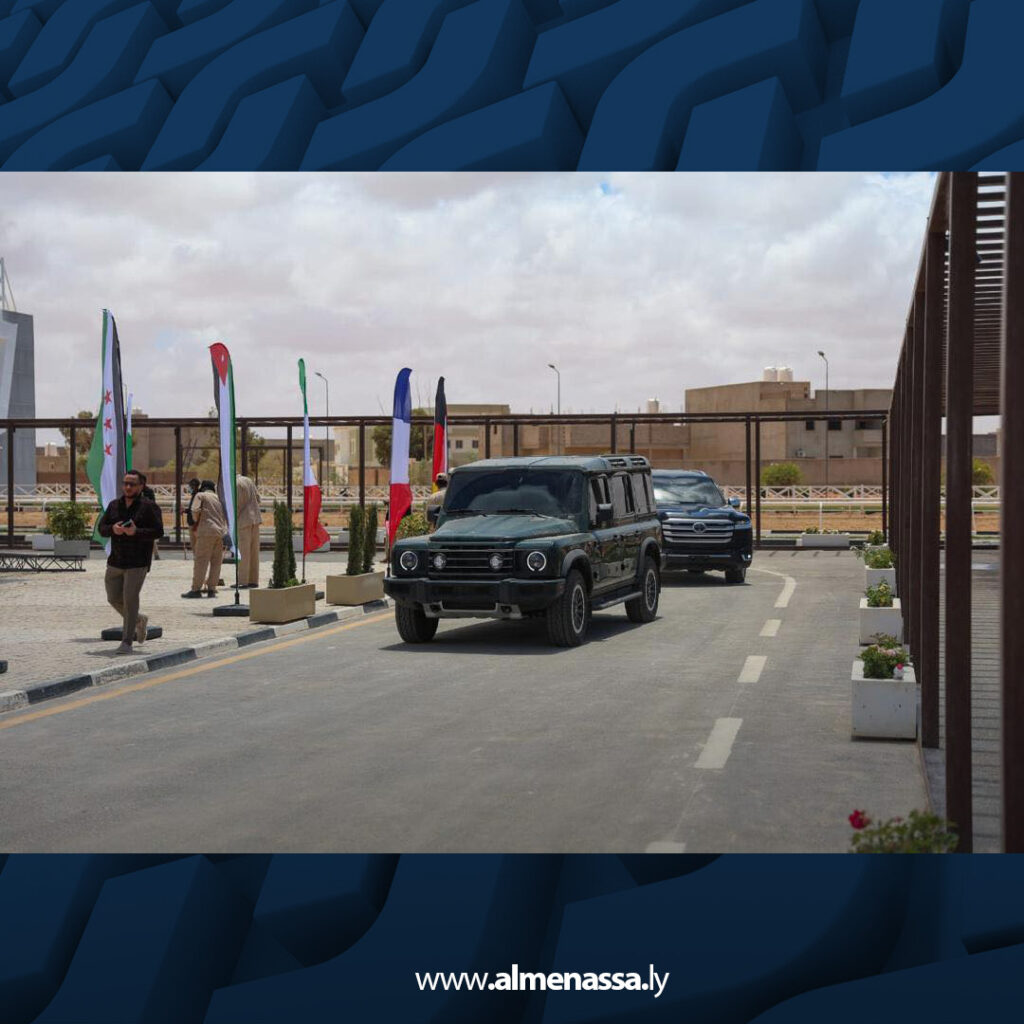 الرئيس الفخري لاتحاد الفروسية يتابع تجهيزات بطولة عز الوطن الدولية للفروسية بميدان نادي الوطن 2 extra Recovered 36.jpg3 36 الرئيس الفخري لاتحاد الفروسية يتابع تجهيزات بطولة عز الوطن الدولية للفروسية بميدان نادي الوطن