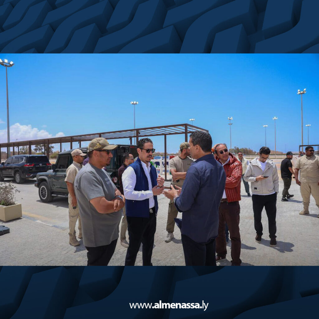 الرئيس الفخري لاتحاد الفروسية يتابع تجهيزات بطولة عز الوطن الدولية للفروسية بميدان نادي الوطن 1 extra Recovered 42.jpg2 42 الرئيس الفخري لاتحاد الفروسية يتابع تجهيزات بطولة عز الوطن الدولية للفروسية بميدان نادي الوطن