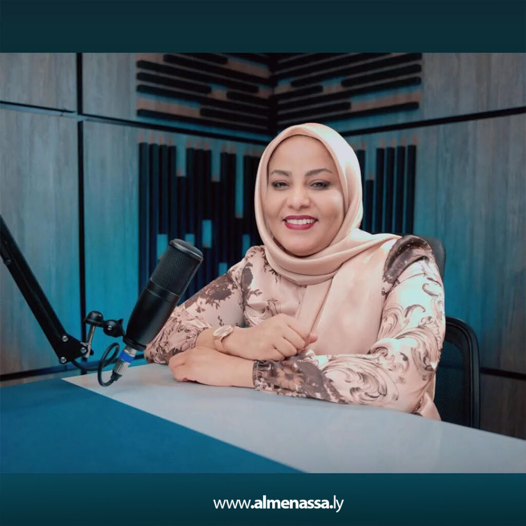 Extra 14.jpg1 14 " أمير القوافي يبوح هواجسه "