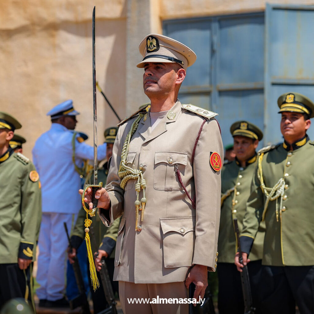 Extra.jpg12 نائب القائد العام يجري زيارة تفقدية إلى مقر لواء العبور