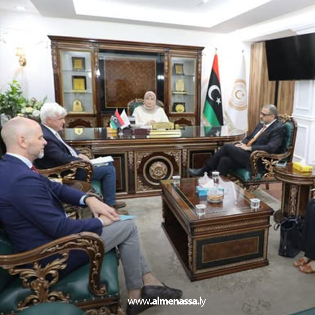 Extra 17 الكيلاني واليونيسف تبحثان تعزيز برامج حماية الطفل