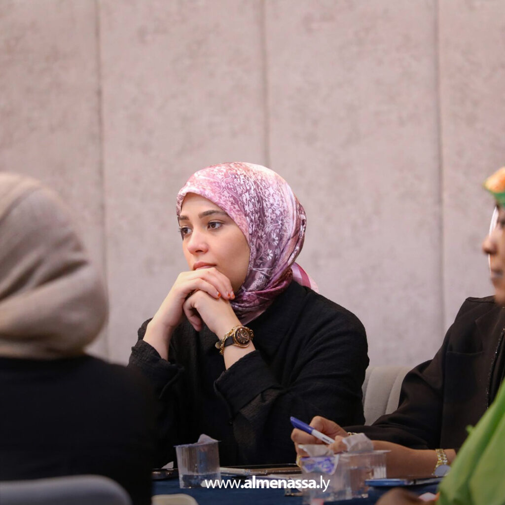 Extra 6 وحدة دعم المرأة بالمفوضية تطلق برنامجًا للتطوير المهني والقيادي للموظفات في طرابلس