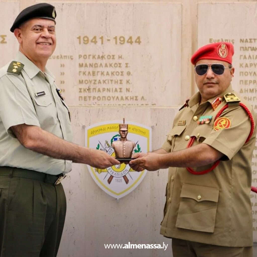 Extra 6.jpg11111 6 الأمين العام يزور الأكاديمية العسكرية اليونانية لبحث التعاون في التدريب والتأهيل العسكري